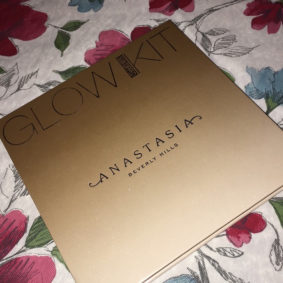 Anastasia Beverly Hills Sun Dipped Glow Kit - Picture 3 of 3